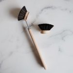 essential-everyday-dish-brush1